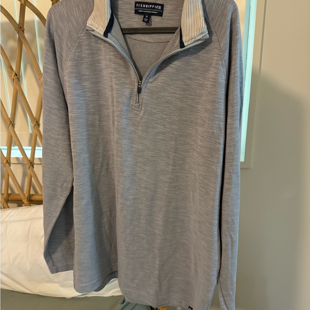 Fish Hippie Pullover Medium